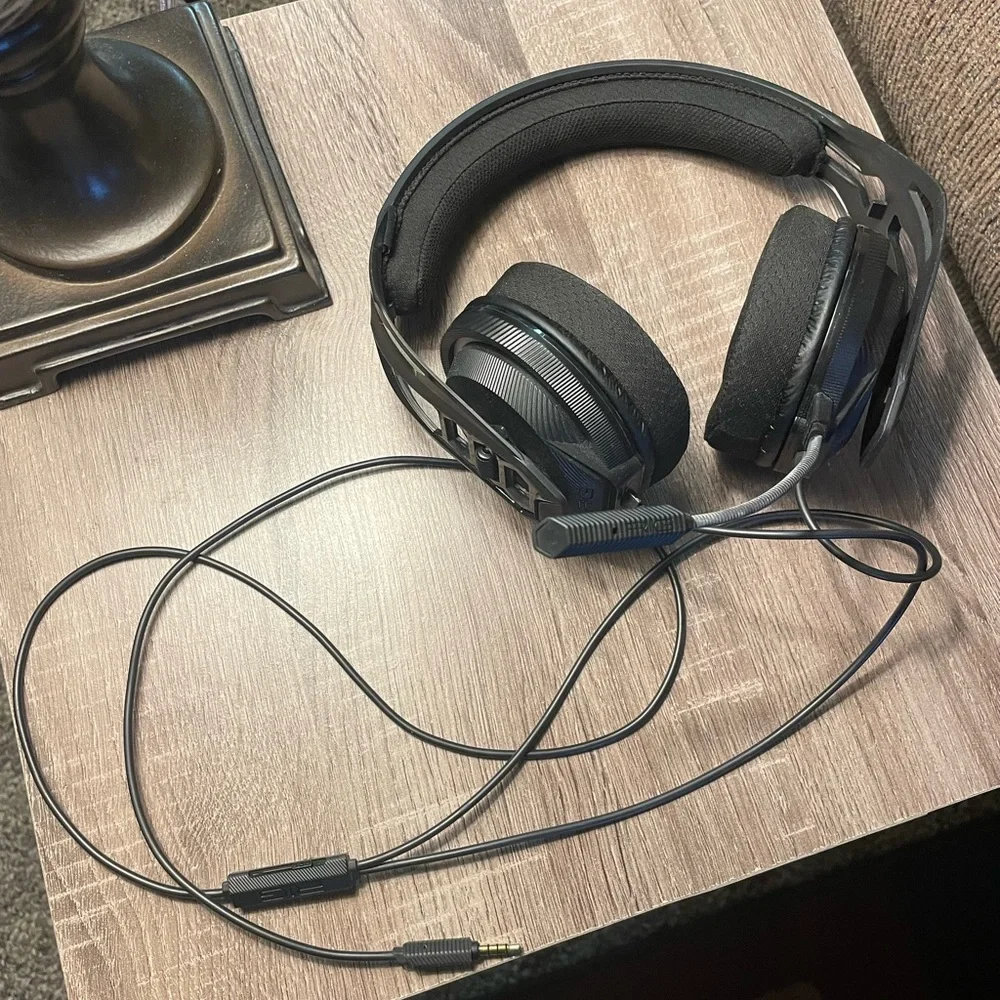 Lightly used Rig 400 Gaming Headset